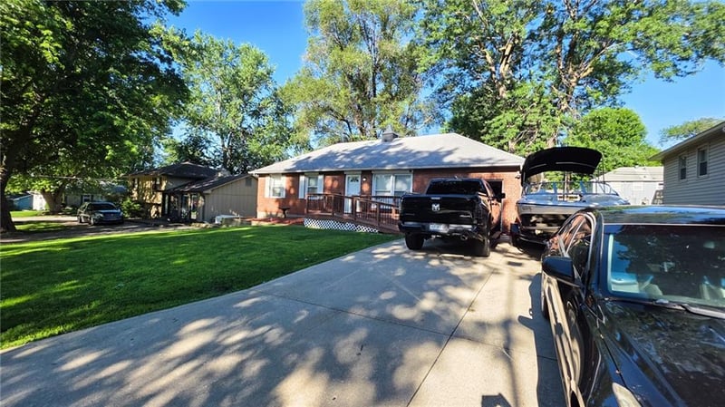 4216 Cottage Ave, Independence, MO 64055