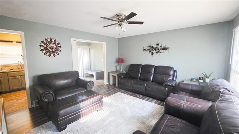 4216 Cottage Ave, Independence, MO 64055