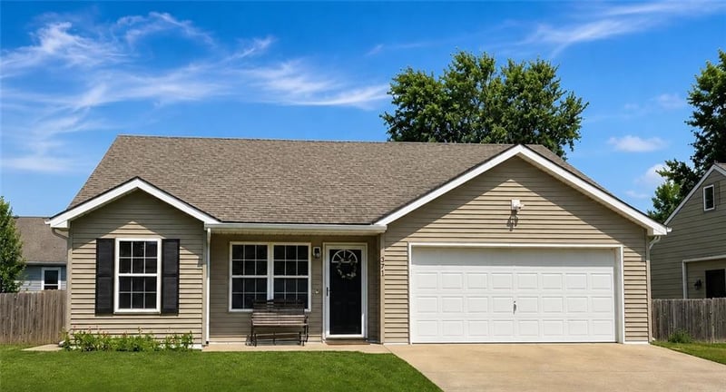 371 Birch St, Gardner, KS 66030
