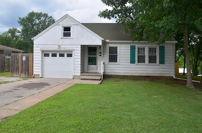 5108 NE 46th St, Kansas City, MO 64117