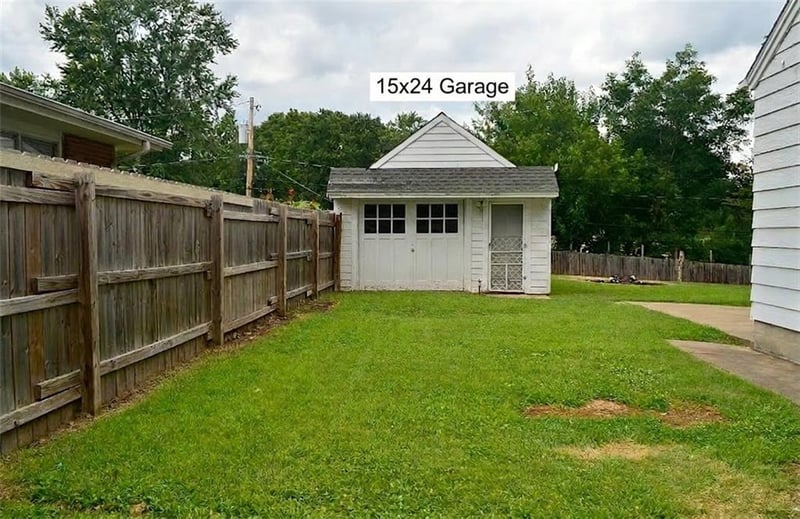 5108 NE 46th St, Kansas City, MO 64117