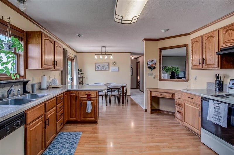 29710 Oak Grove Rd, Paola, KS 66071