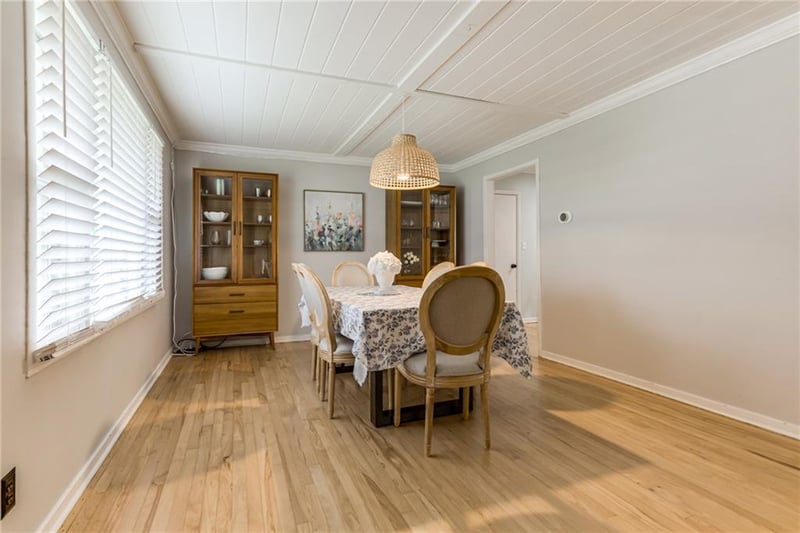 7323 Maple St, Overland Park, KS 66204