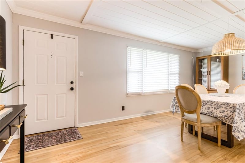 7323 Maple St, Overland Park, KS 66204