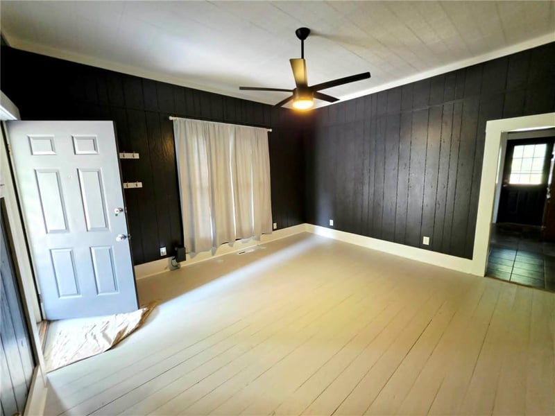 903 Oak St, Pittsburg, KS 66762