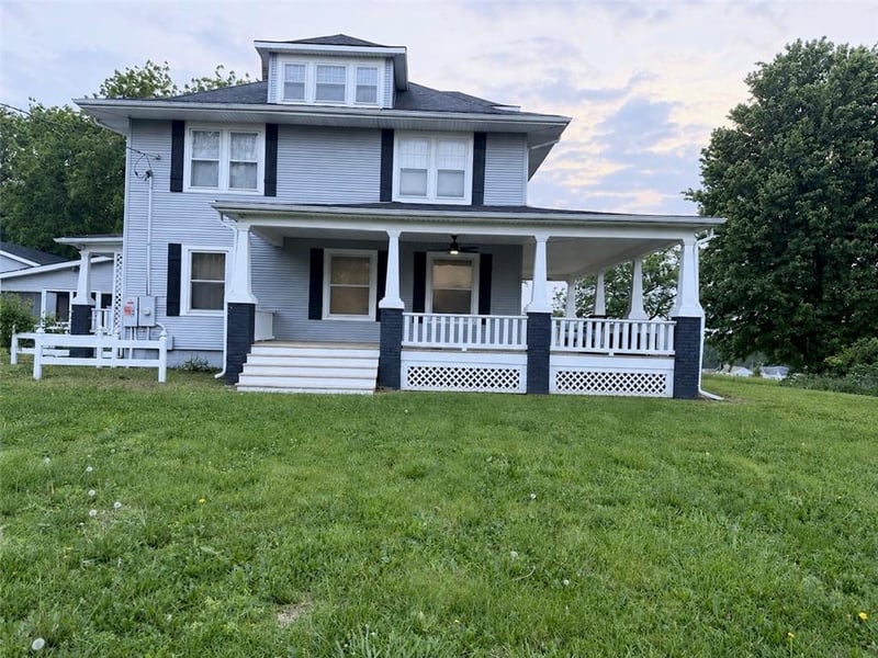 210 Sallie St, Mayview, MO 64071