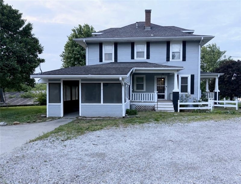210 Sallie St, Mayview, MO 64071