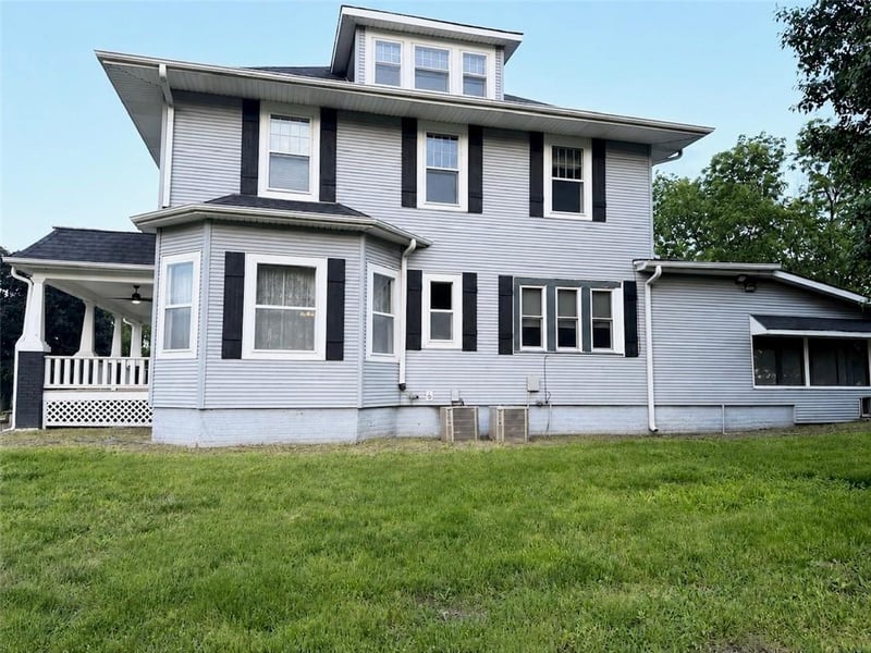 210 Sallie St, Mayview, MO 64071
