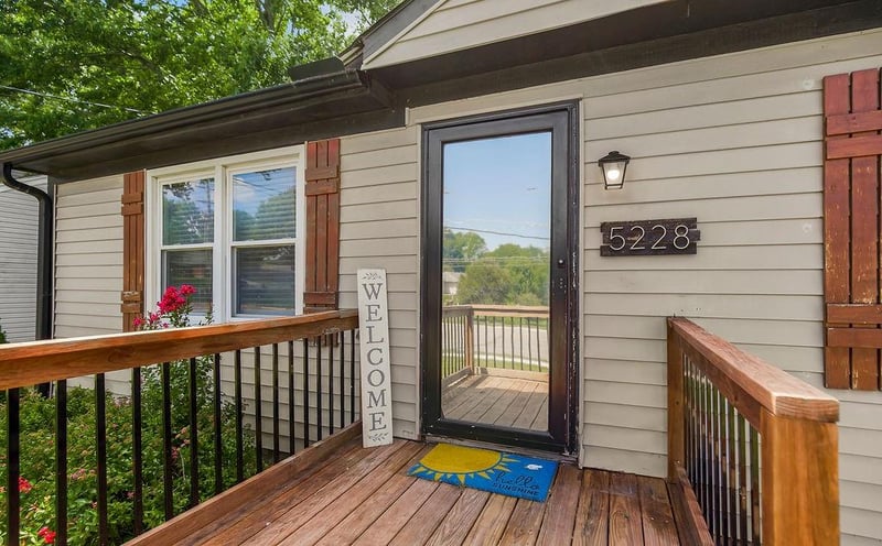 5228 Nieman Rd, Shawnee, KS 66203