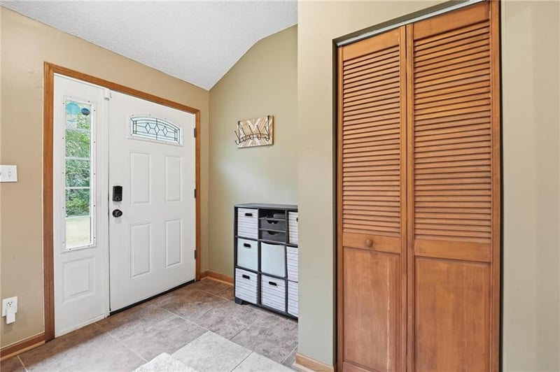 2410 NW 53rd Ter, Kansas City, MO 64151