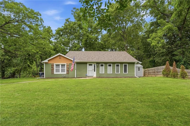 2410 NW 53rd Ter, Kansas City, MO 64151