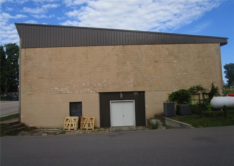 105 Walnut St, Houston, MO 65483