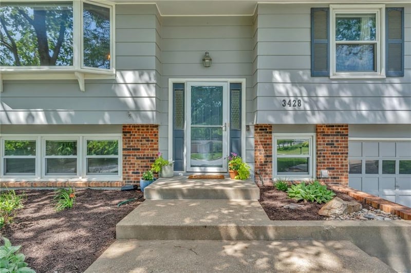 3428 Trail Rd, Lawrence, KS 66049