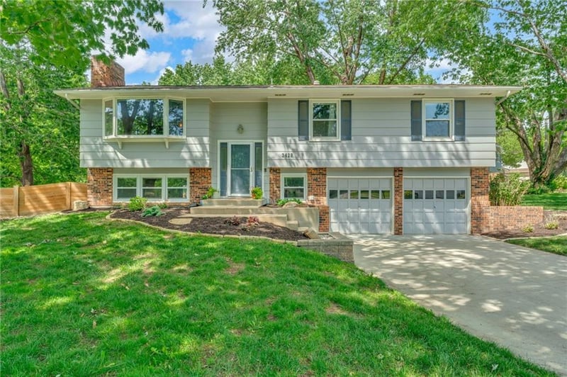 3428 Trail Rd, Lawrence, KS 66049
