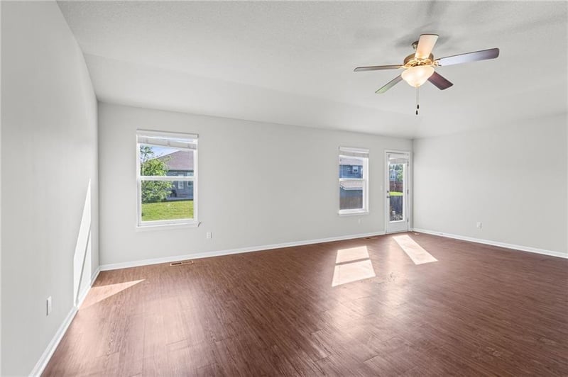 17168 Pratt St, Gardner, KS 66030
