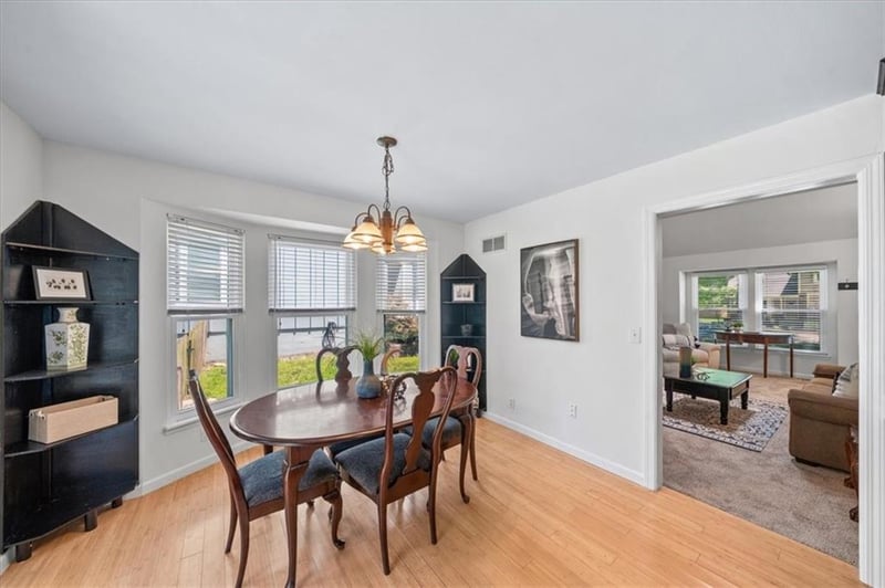 11808 Oakmont St, Overland Park, KS 66210