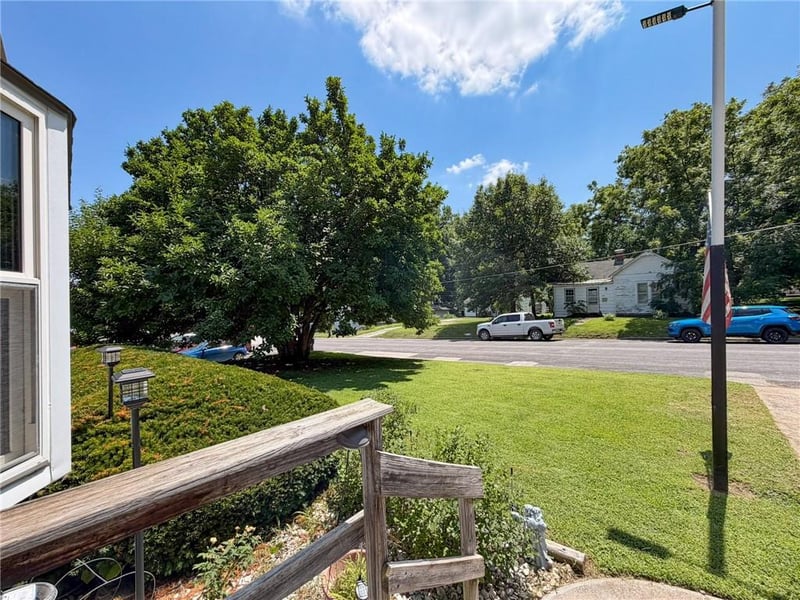 407 North St, Warrensburg, MO 64093