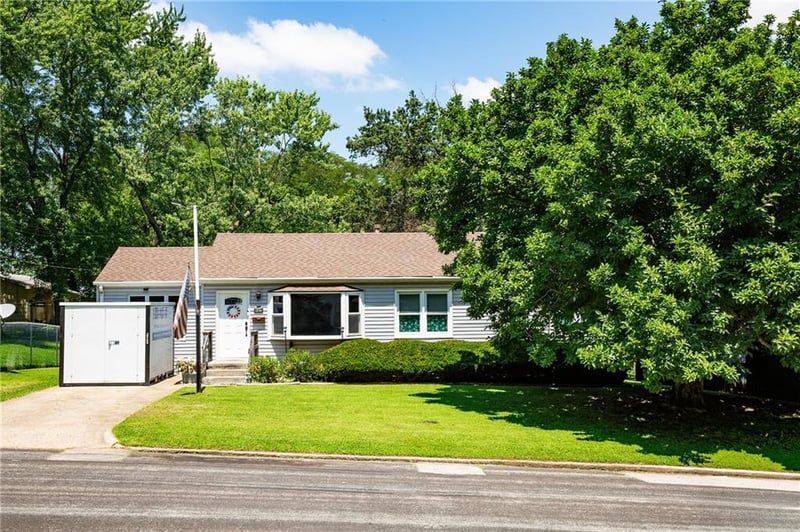 407 North St, Warrensburg, MO 64093