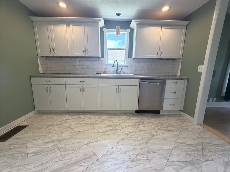 1304 Jackson St, Chillicothe, MO 64601