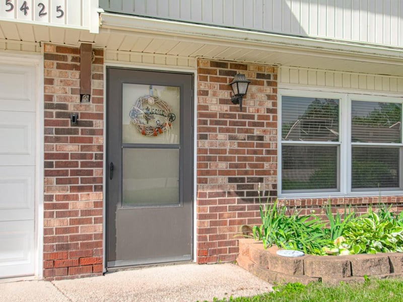 15425 E 45th Ter, Independence, MO 64055