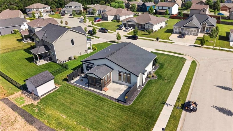 31757 168th Ct, Gardner, KS 66030