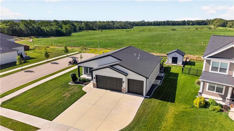 31757 168th Ct, Gardner, KS 66030