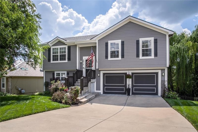 6814 Pontiac Ave, Kansas City, MO 64151