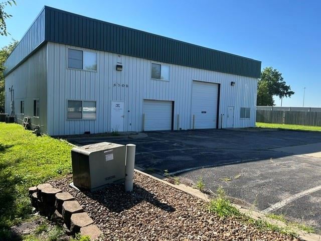 450 Iowa St, Lawrence, KS 66044