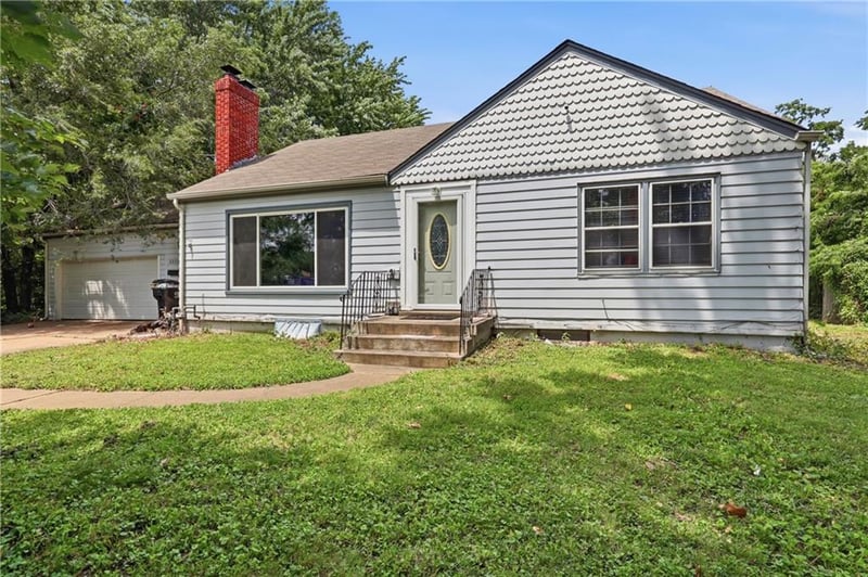 3321 Blue Ridge Blvd, Independence, MO 64052