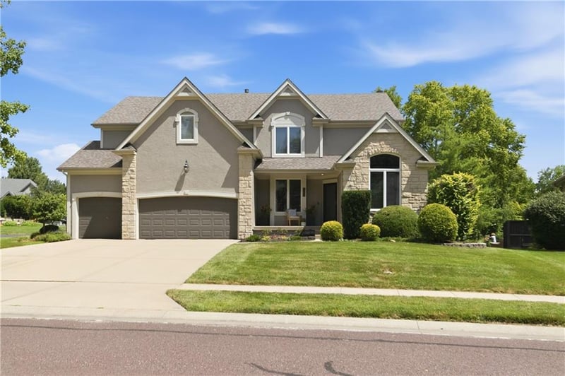 5308 161st St, Overland Park, KS 66085