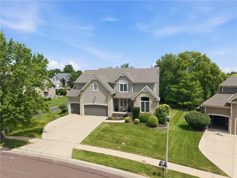 5308 W 161st St, Overland Park, KS 66085