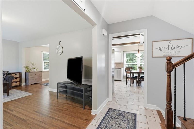 10069 Bluejacket Dr, Overland Park, KS 66214