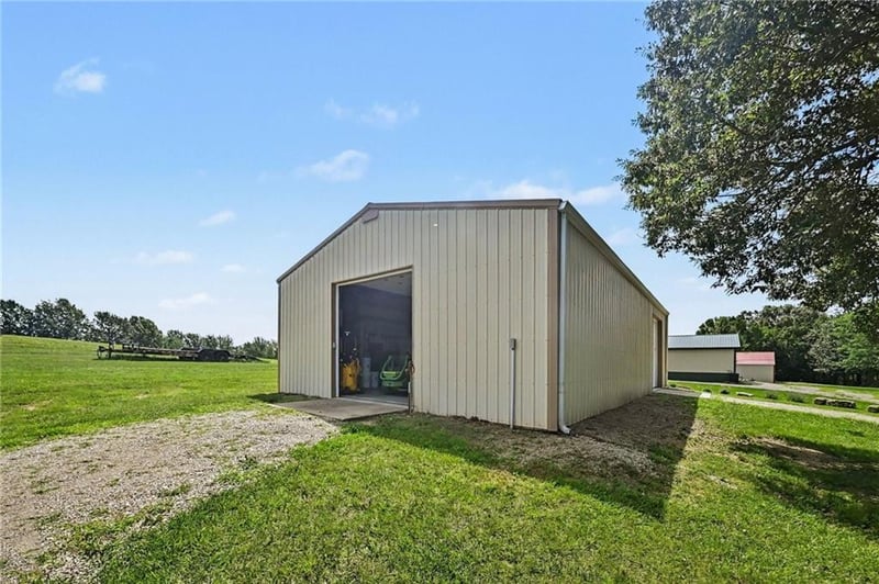 S-128 Gulfstream Dr, Gallatin, MO 64640