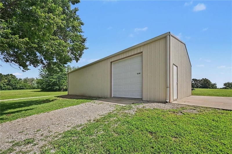 S-128 Gulfstream Dr, Gallatin, MO 64640