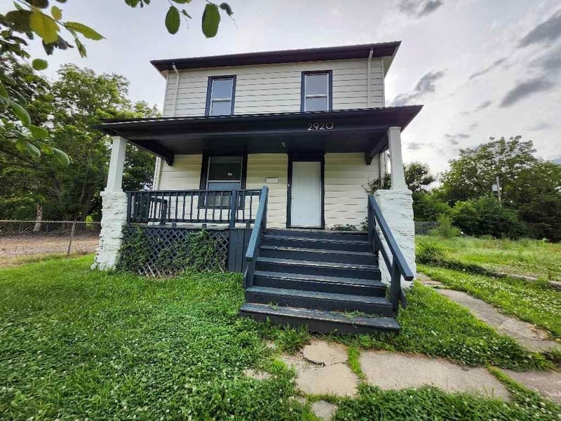 2920 Garfield Ave, Kansas City, MO 64109