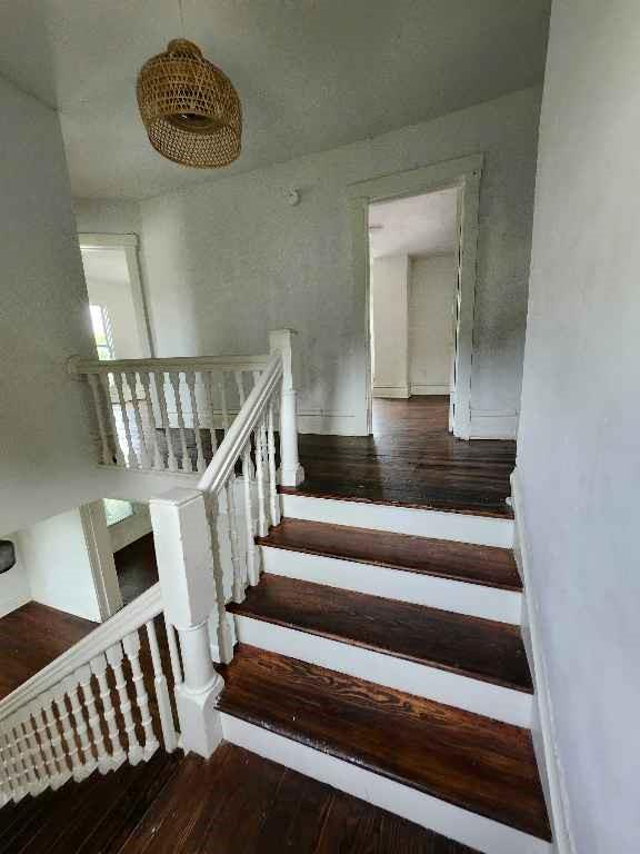 2920 Garfield Ave, Kansas City, MO 64109