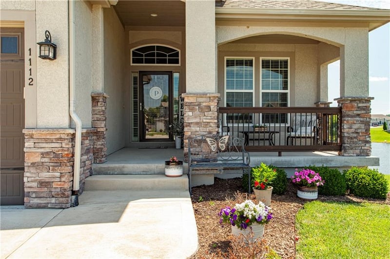 1112 Crabtree Cir, Oak Grove, MO 64075