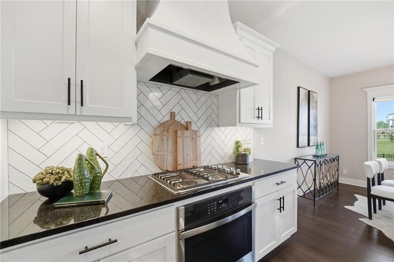 17404 Richards St, Overland Park, KS 66221