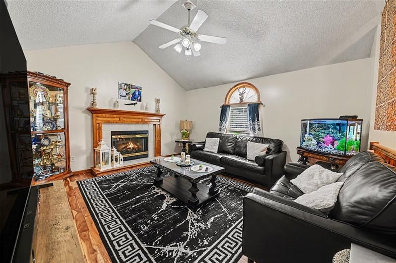 4123 Troost Ave, Kansas City, MO 64116