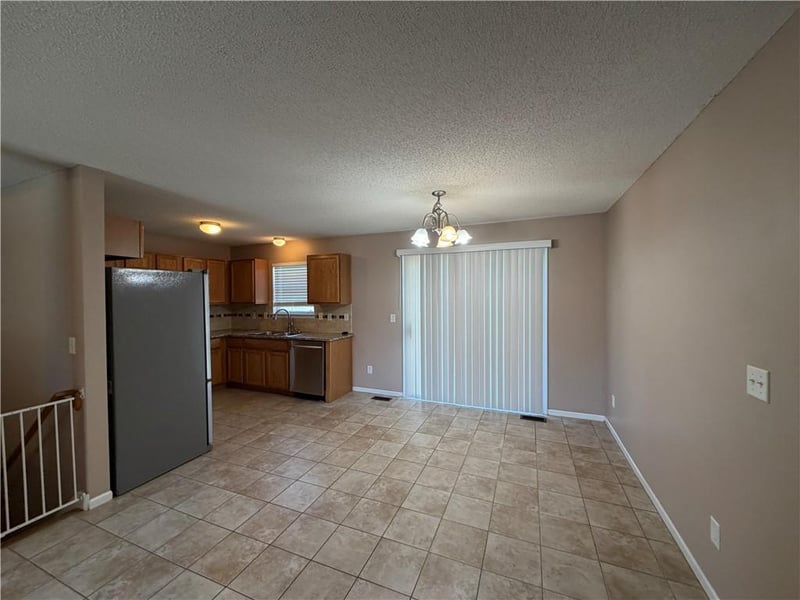17300 Jennifer St, Gardner, KS 66030