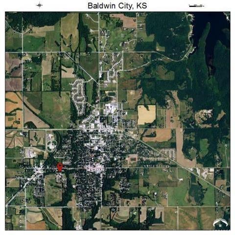 1200 Indiana St, Baldwin City, KS 66006