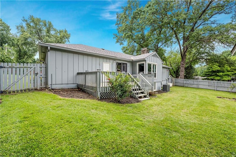 6214 86th St, Overland Park, KS 66207