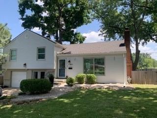 6809 Hadley St, Overland Park, KS 66204