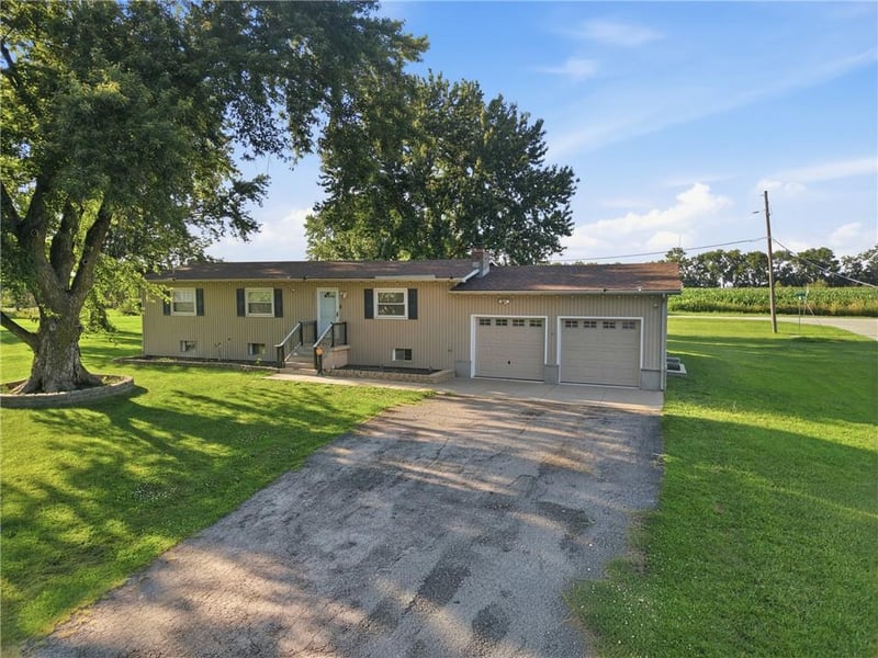 20840 180th St, Olathe, KS 66062