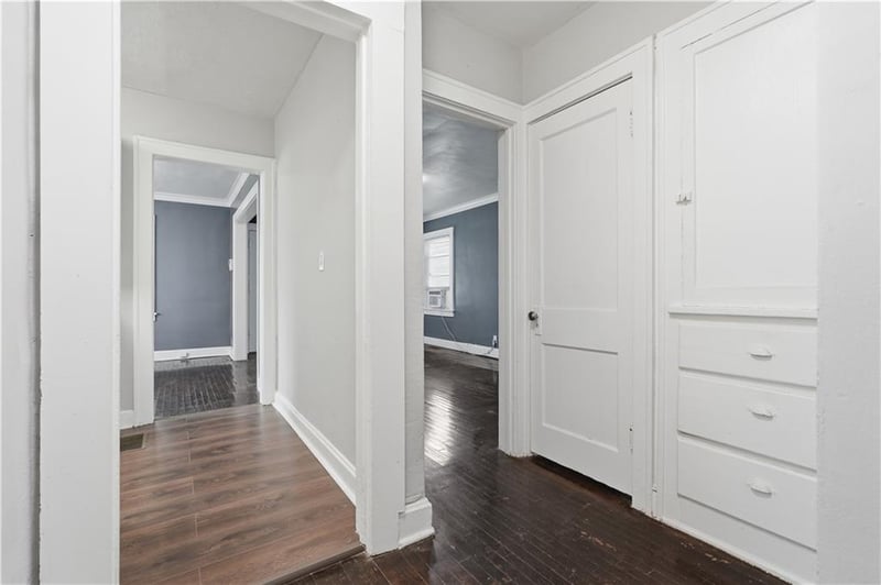5206 Olive St, Kansas City, MO 64130