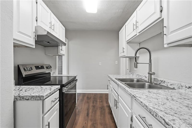 5206 Olive St, Kansas City, MO 64130