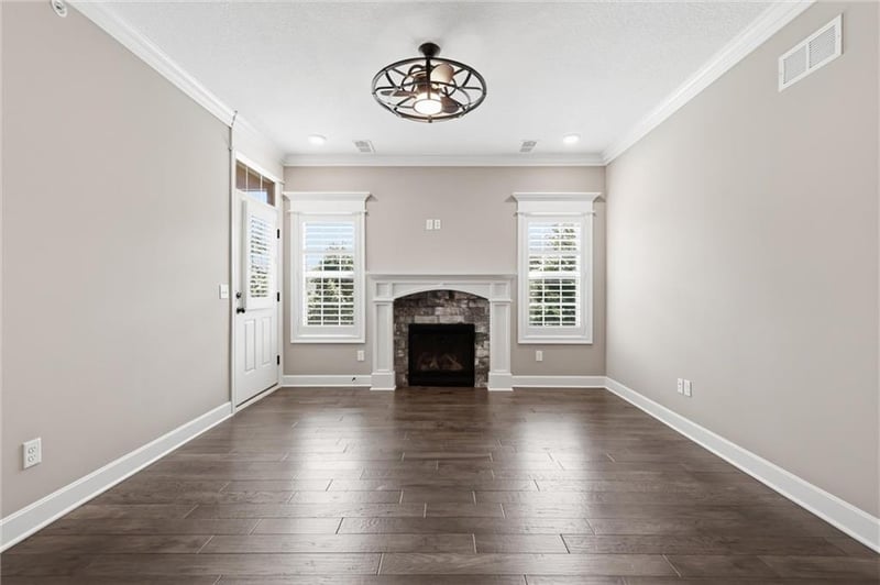 15919 Fontana St #230, Overland Park, KS 66085