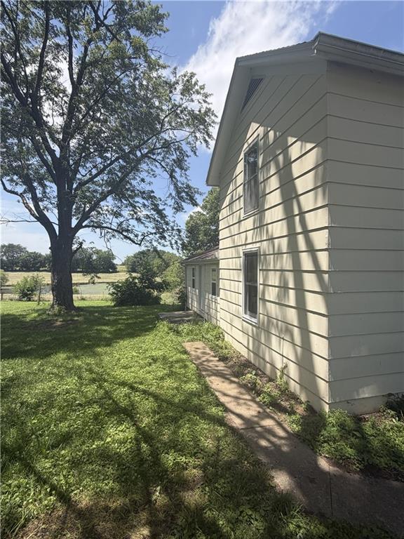 522 Main St, Blackburn, MO 65321