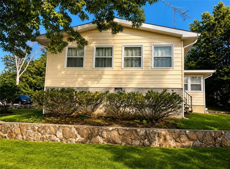 29818 Sheldy Dr, Rocky Mount, MO 65072