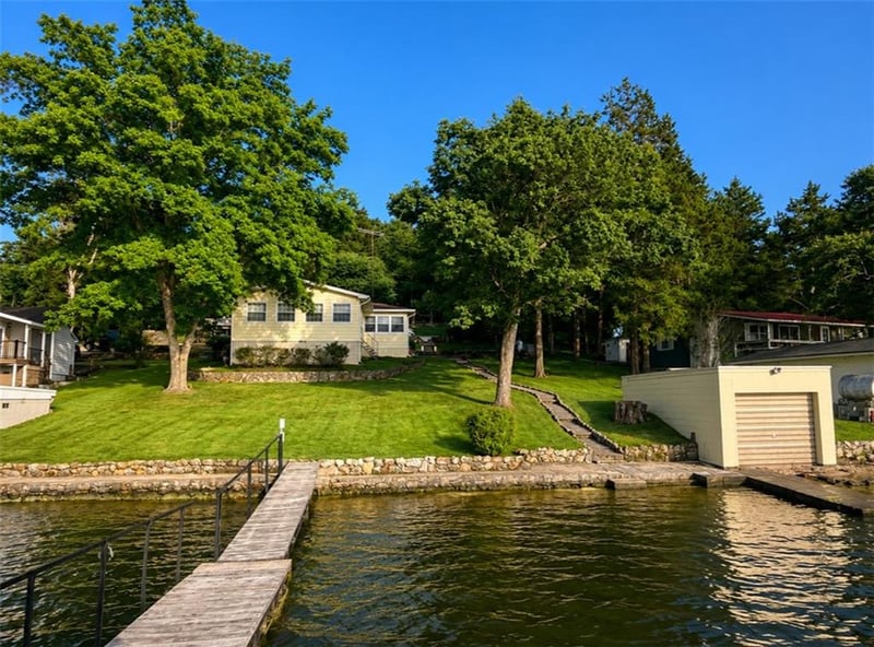 29818 Sheldy Dr, Rocky Mount, MO 65072